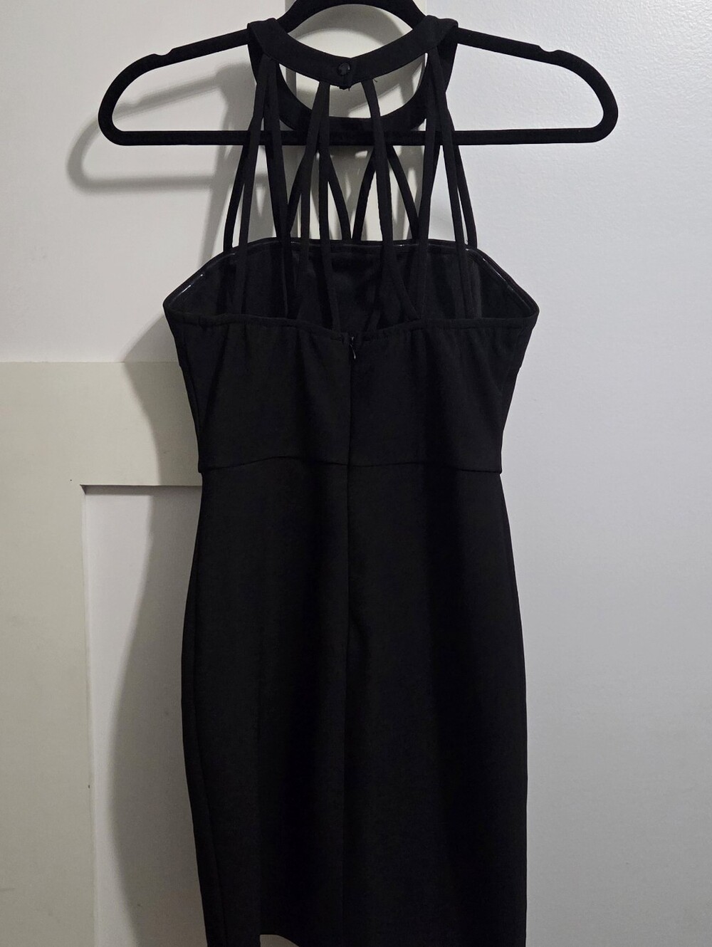 Forever 21 - Black Strappy Neck Sheath Dress LBD - Picture 9 of 9